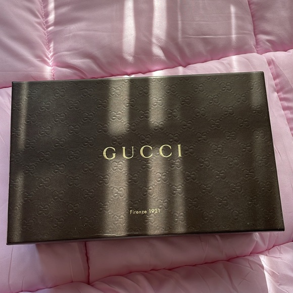 Authentic GUCCI kitten heels, 71/2 - Picture 11 of 11